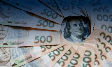 What's happening with hryvnia: why the exchange rate is falling and what to expect